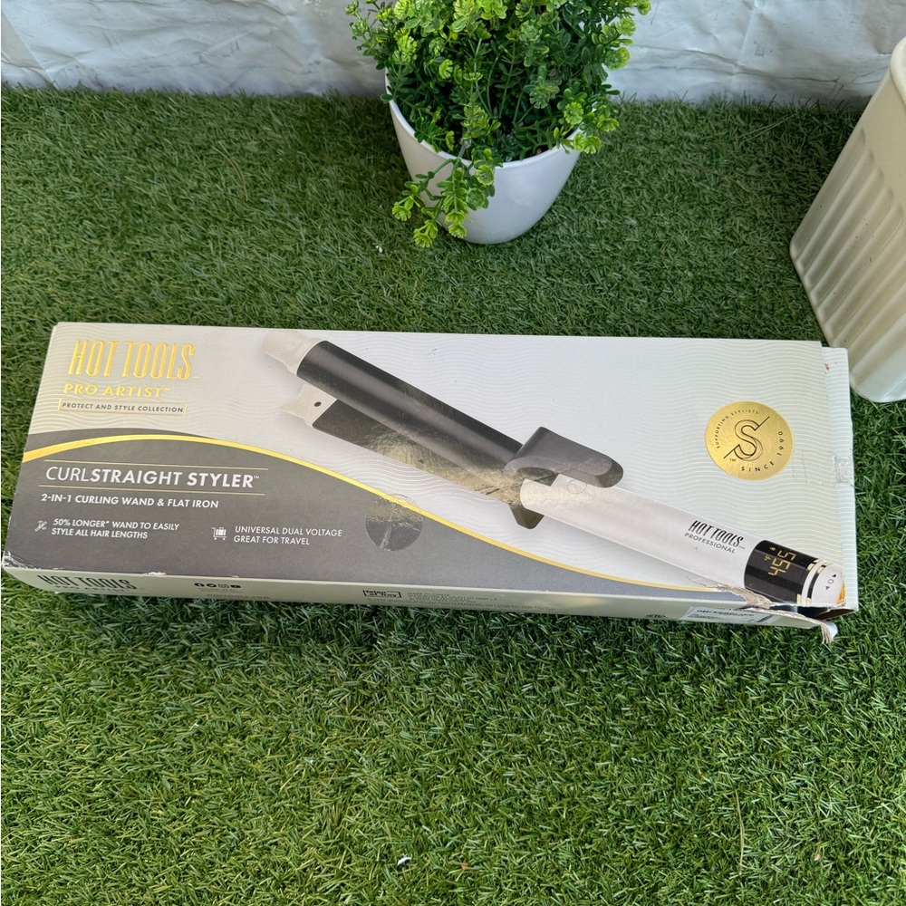 Hot Tools pro Artist protect & Style CurlStraight Styler - Black and White new